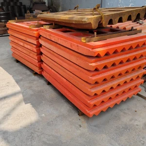 18% High Manganese Steel Jaw Crusher Parts Jaw Plates Gear Core for Stone Mobile Crushers Wear Parts Mining Machinery