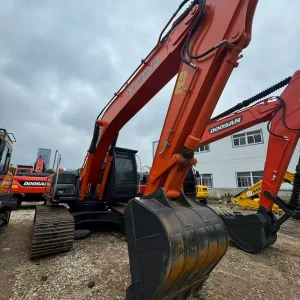 20 Ton Hitachi ZAXIS 200 Original Hydraulic Machine Used Excavator for Mining Site Development Port Operation Jobs