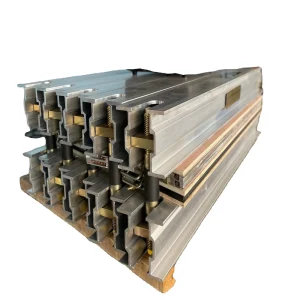 200-300 PSI Docking Equipment Of Conveyor Belt Vulcanizer