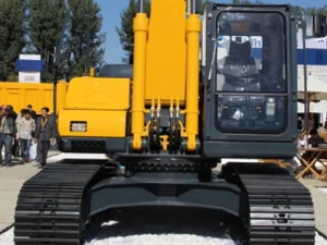 33 Ton Mining Excavator HX340HD Equipped With 1.44m3 Heavy Bucket 194kW Strong Powertrain Large Crawler Digger