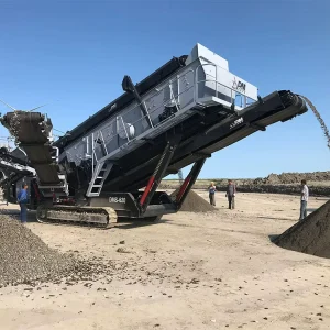 500tph Heavy Duty Screener Plant Tracked Mobile Inclined Screen Station For Construction Works And Mining