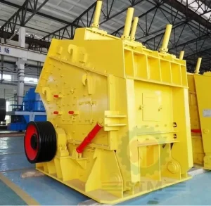 All-in-One Impact Crusher Machine on Wheels Mobile Plant Rotor Hammer Featuring Essential Spare Parts Motor Bearing Gear Gearbox