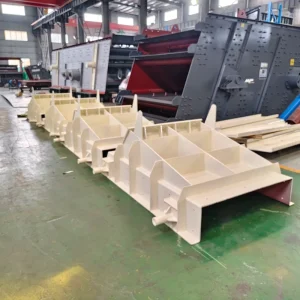 Apron Feeder Feeding Trough Assembly High Strength Wear Resistant Steel Chute for Crusher Mining Machinery Spare Parts