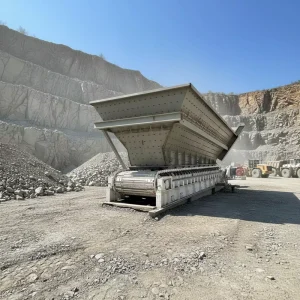 Apron Feeder for Mining & Cement Industry Reliable Bulk Material Handling Long Lasting Performance with Minimal Downtime