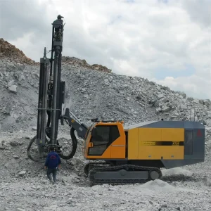 Automatic Portable Crawler Mining Machine Surface Blasthole Drilling Equipment Hydraulic Integrated DTH Drilling Rig for Mining