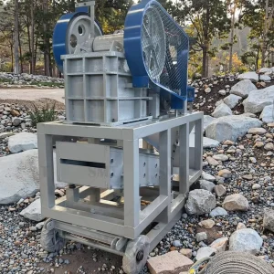 Bergbau Mineral Rock Limestone Jaw Crusher with Motor High Productivity Max 20t/h Capacity for Mining Quarry Processing
