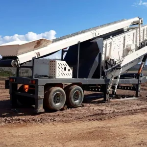 Chinese Manufacturers Sell Mobile Vibrating Screens Screening for Mines Quarries and Aggregates