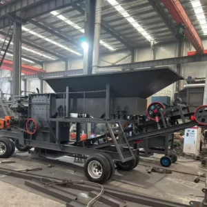 Complete Mobile Crushing Screening and Conveying Line for Wet Materials Clog-Free Mobile Crusher