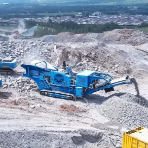 Crawler Mounted Primary Jaw Crusher AC Motor Dust Cover Side Conveyor Environmental Friendly Rock Crushing