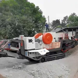 Crusher Stone Mobile Rock Crusher with Conveyor PE600x900 Crawler Type AC Motor PLC Control 500t/h Capacity
