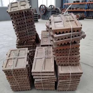 Custom Wear Resistant Casting Jaw Crusher Parts Side Liner Cheek Plate High Manganese Steel for Stone Aggregate Crushing