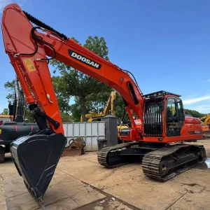DX225 Excavator For Many Work Scenarios Mining Operations Earthwork Project