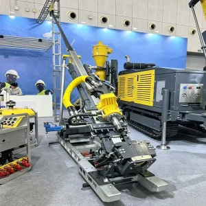 Diesel Diamond Fully Hydraulic Core Drill Rig Mineral Prospecting Soil Testing Surface Tunnel Drilling Efficient Mine Drill Core