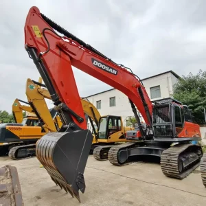 Digger Less Operating Hours Durable Undercarriage Used Doosan 380LC 9C Crawler Excavator for Mine Development