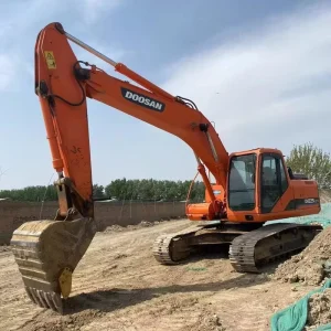 Doosan DH225LC-7 Korean Hydraulic Crawler Excavator with Doosan Engine 22200kg 1.1m Bucket Capacity