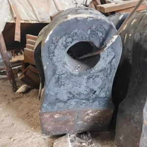 Durable Stone Crushing Wear Parts Mining Impact Hammer Limestone Crusher Composite Hammer Head Metal Casting