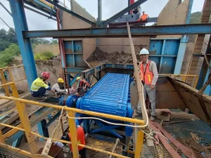 Electric Heavy Duty Apron/Chain Feeder for Mining High Capacity 1500t/h Durable Conveyor for Ore Bulk Material Handling