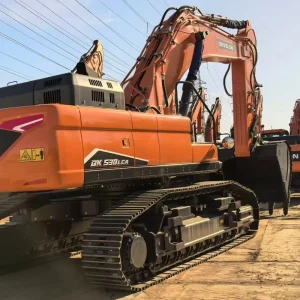Factory Directly Provide Heavy Duty Crawler Excavator DX530LCA 7B with 3.0m³ Bucket Capacity
