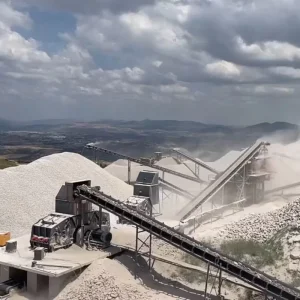 Fixed Crushing Station With Vibrating Feeder and Screen Complete Crushing Line