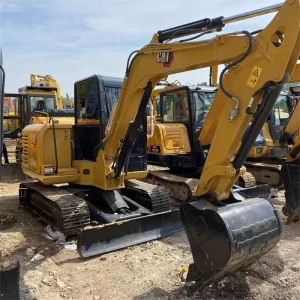 Fuel Efficient and Robust Hydraulic System CAT 306 Crawler Excavator Reliable Performance for Various Small Construction Jobs