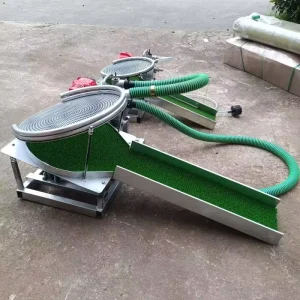 Gold Washing Plant Mini Portable Gold Vibrating Sluice Box With Gas Engine for Washing Alluvial and River Gold