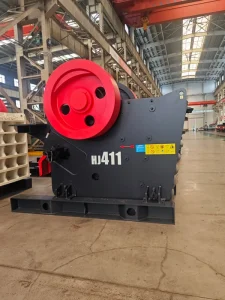HJ411 Series Primary Jaw Crusher 150 565TPH High Productivity Stone Crushing Equipment AC Motor 4500KG 1 Year Warranty
