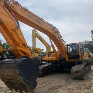 HYUNDAI 305 30 Ton Excavator 1.0m Bucket 169kW Engine Original Components 90% New Korea Used