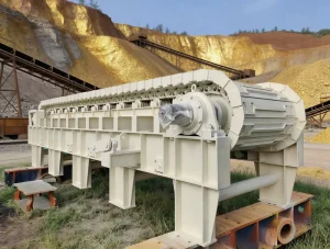 Heavy Duty Motor Apron Feeder for Crusher Mining Quarry Slat Conveyor Ore Feeding Equipment 3500t/h