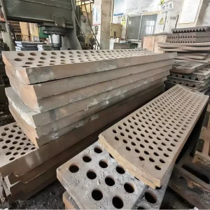 Heavy Impact Resistant Screen Plate Crusher Screening Parts High Wear Resistant Steel Mining Aggregate Customized