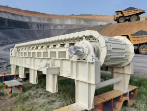 High Capacity Apron Feeder Heavy Duty Slat Conveyor for Mining Quarry Ore Rock Feeding