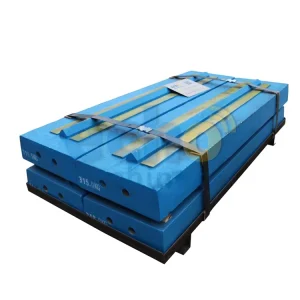 High Chrome NP1315 Blow Bar in Mining Field