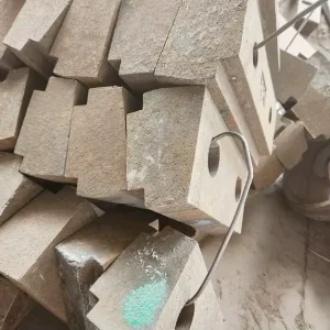High Chrome PFW1320 Impact Plate Heavy Duty Crusher Liner Wear Parts for Limestone Crushing