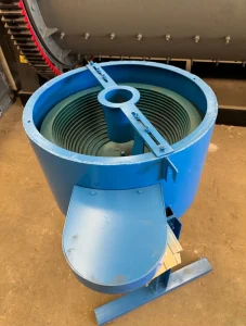 High Efficiency Portable Mining Separation Equipment Small Gold Gravity Separator Pump Motor Gear 2t/h 220V/380V