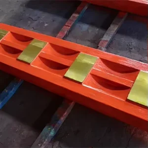 High Manganese Steel Casting Mobile Impact Crusher Parts Wear Parts and Components for Ore Mining