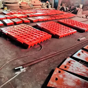 High Manganese Steel High Wear Resistant Machined Crusher Liners Jaw Plates Mantle Concave Spare Parts for Ore Mining