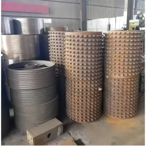 High Manganese Steel Roller Crusher Rolls High Manganese Steel Roll Crusher Mining Machine Parts