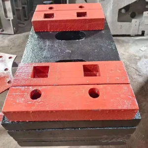 High Quality Carbon Steel Casting Spare Parts for Jaw Crusher Toggle Plate Toggle Seat Cheek Plate Jaw Plate Ore Mining Use