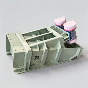 HuaYe Mining Vibrating Feeder Heavy Industrial Feeder with Motor Bearing Uniform Feeding Speed