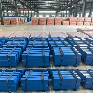 ISO TS CE Certified Hammer Plate High Manganese Steel Casting High Abrasion Resistance Spare Parts Mining Stone Ore Crushing