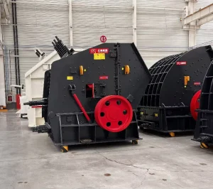 Impact Crusher 200-600t/h Capacity for Stone Crushing