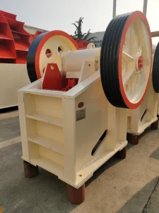 Industrial Jaw Crushers Are Used for Crushing Equipment in Rock Ore Mining