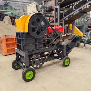 Industrial Mobile Jaw Crusher PE150x250 3-50t/h High Capacity Stone Crushing Machine
