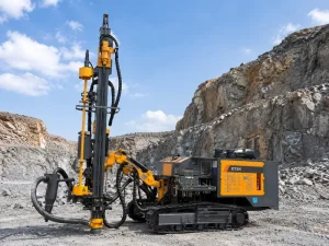 Integrated Crawler Type Surface DTH Drilling Rig 24m Drilling Depth 162kW Power Auto Rod Handling Open pit Mining Drilling