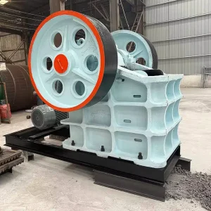 Jaw Crusher With Three Phase Electric Motor Stone Asphalt Brick Breaking Machine Crawler Jaw Crusher