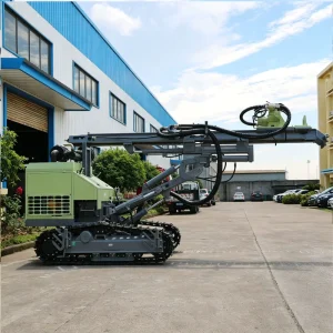 KL712 Crawler DTH Drilling Rig 70kW 30m Drilling 0-2km/h Walking Speed Heavy Duty Rock Drill Pump Bearing High Efficiency Energy