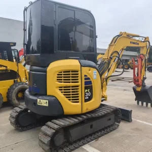 KOMATSU PC30 Mini Excavator 3tons 95%new Original Japan Agricultural Used Komatsu Crawler Excavator Provide EPA CE Certification