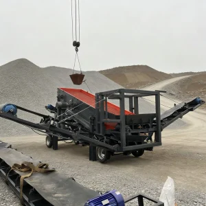 Kazakhstan’s 100t/H Mobile Vibrating Screen for Aggregate Screening and Stone Grading with Folding Conveyor