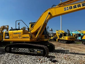 Komatsu PC200-8 Excavator 20 Ton Class Used Komatsu PC200 PC220 Excavator