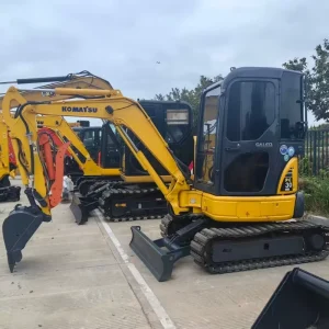 Komatsu PC30MR Used Excavator Mini 3Ton Small Crawler Machine Construction Digger PC18MR PC20MR PC30MR Bagger with Cabin