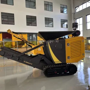 Low Noise Mobile Crusher Stable Operation Rock Crushing Equipment Max.60t/h Capacity 4200KG